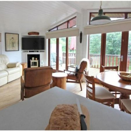 Eardington Astbury Falls Luxury Retreats מראה חיצוני תמונה